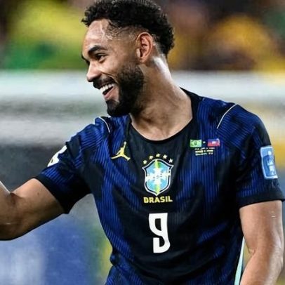 Cunha diz não sentir peso da camisa 9 na Copa e vê copo meio cheio
