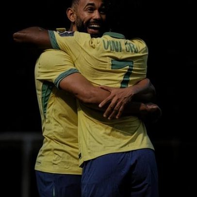 Matheus Cunha explica função dupla e ressalta necessidade de sacrifício
