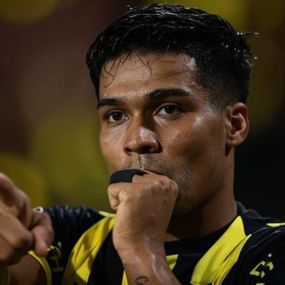 Peñarol compra Matías Arezo; Grêmio recebe R$ 16,8 milhões