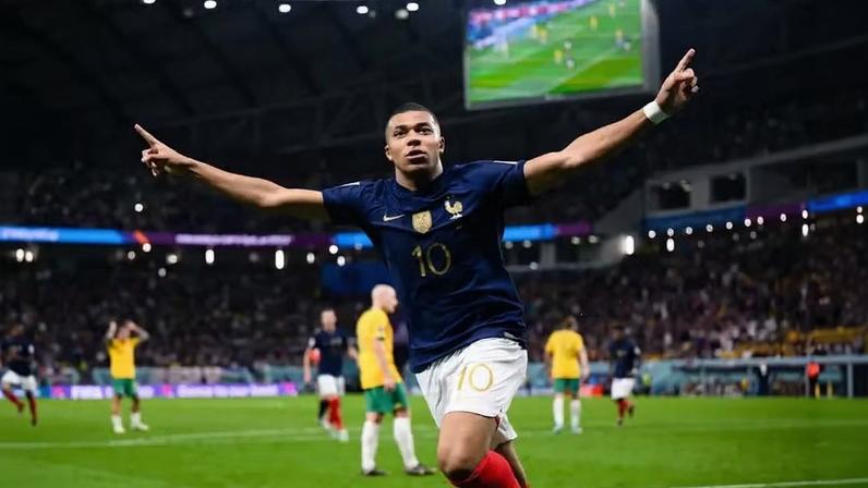 Mbappé, um dos craques da seleção francesa — Foto: Reprodução / Twitter @Mbappe