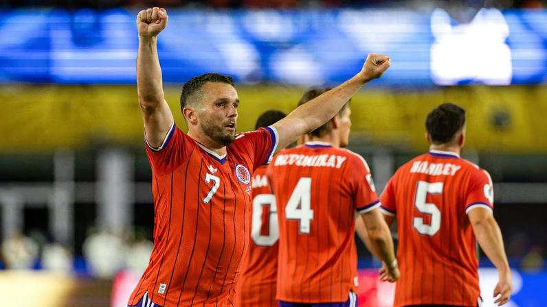 Foto colorida de McGinn, da Escócia - Metrópoles