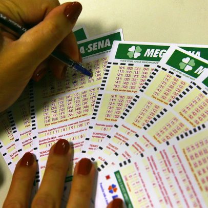 Mega-Sena acumula e prêmio chega a 12 milhões de reais