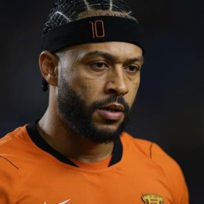 PVC: Memphis Depay é comparado a Neymar, mas atua em campo