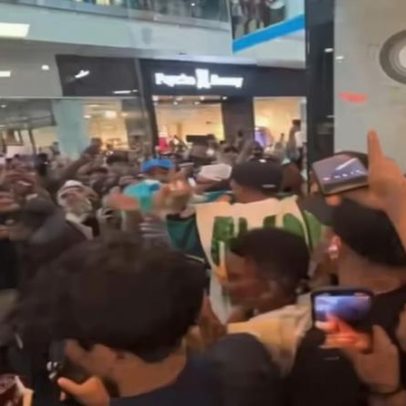 Sósia de Neymar provoca correria de fãs nos EUA durante a Copa