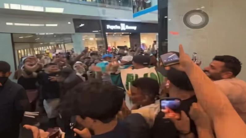 Sósia do Neymar provoca correria em shopping nos EUA. — Foto: Reprodução/Redes Sociais