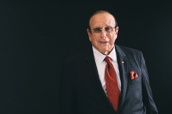 One of the few executives in music to become a household name, Clive Davis maintained a visible role as a starmaker for more than five decades.