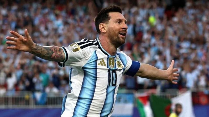 Messi igualou o recorde do alemão Miroslav Klose de 16 gols em Copas do Mundo masculinas