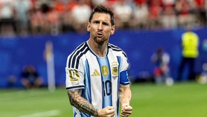 Argentina, de Messi, entra em campo contra a Jordânia