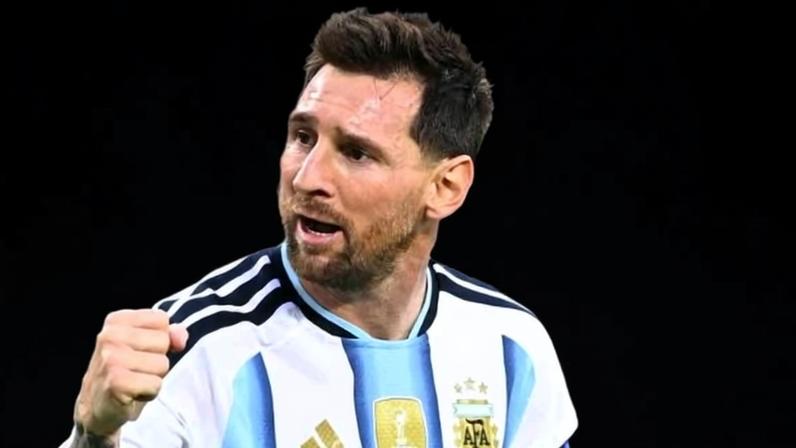 Messi balançou as redes em Argentina x Argélia, duelo da Copa do Mundo
