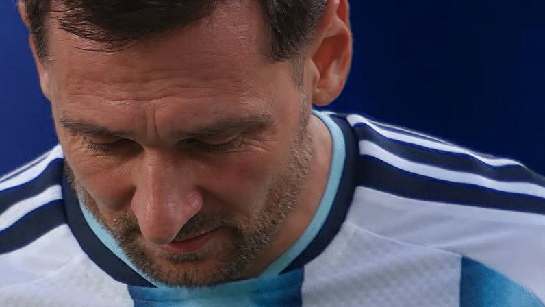 Messi chorou após marcar o primeiro gol contra em Argentina 3 x 0 Argélia