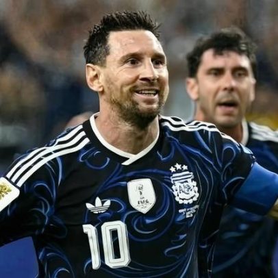 Scaloni explica Messi no banco e prioriza o grupo
