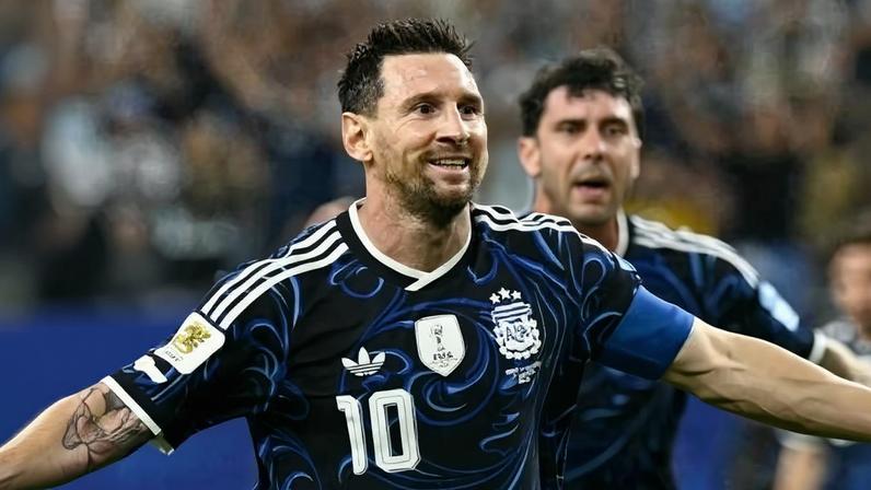 Messi, da Argentina, comemora gol contra a Jordânia na Copa do Mundo