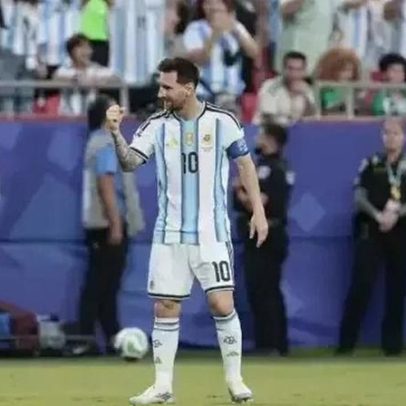 Messi iguala recorde de Ronaldo em Copas ao marcar contra a Argélia