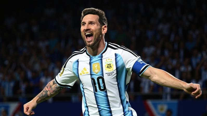 Messi faz três gols na estreia da Argentina na Copa de 2026