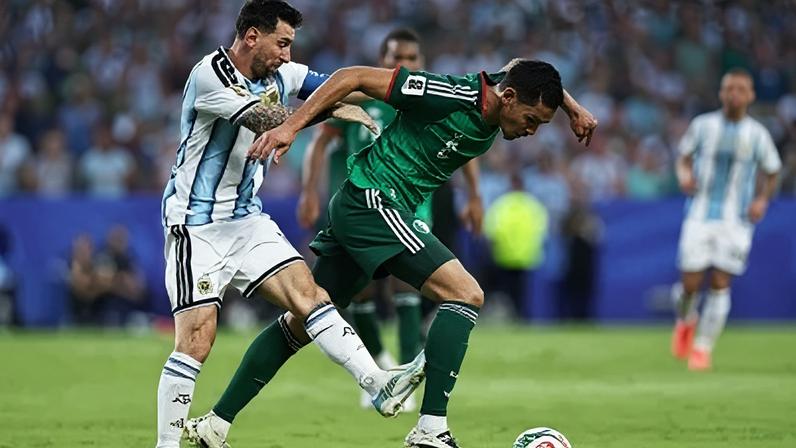 Messi fez falta em Aïssa Mandi e poderia ter sido expulso