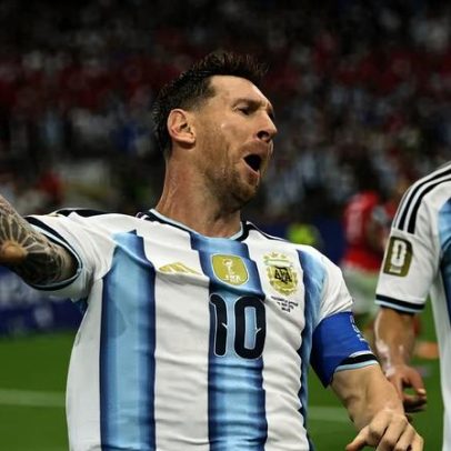 Web lota com recorde de Messi e memes entre fãs