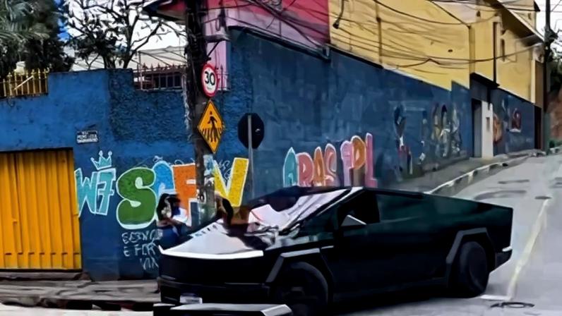 Cybertruck de R$ 2 milhões surge em favela e vira sensação em BH