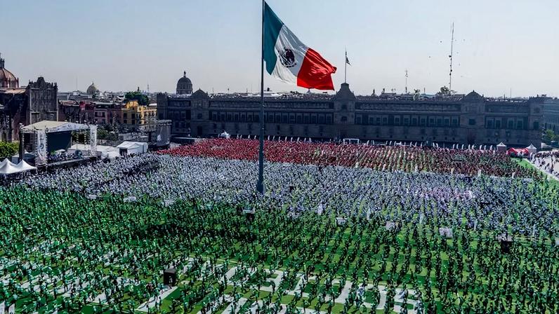 Em março deste ano, a capital mexicana sediou a maior aula de futebol da história como preparação para a Copa do Mundo de 2026
