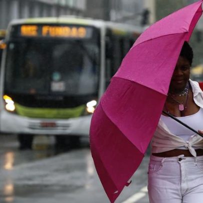 Chuva no RJ cancela show na transmissão gratuita do jogo do Brasil