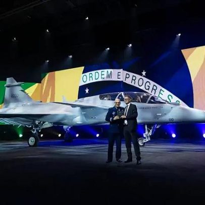 FAB e Saab lançam Gripen F e estudam centro de pesquisa em São José dos Campos