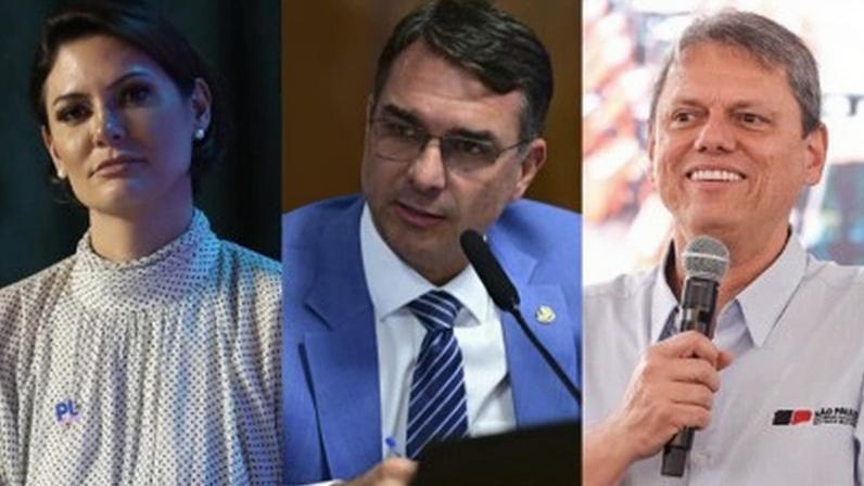 Michelle Bolsonaro (PL), Flávio Bolsonaro (PL-RJ) e Tarcísio de Freitas (Republicanos)