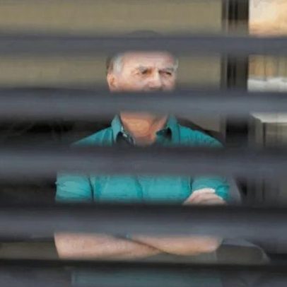 Boletim médico de Bolsonaro aponta aumento no quadro de soluços