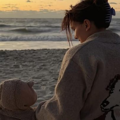 Millie Bobby Brown revela que sonhou com adoção e nunca fingiu estar grávida