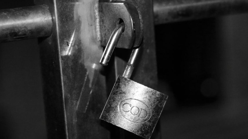 Unlocked padlock as Sakana AI launched Fugu to orchestrate multi-agent operations and mitigate single-vendor dependency risks in enterprise deployments.