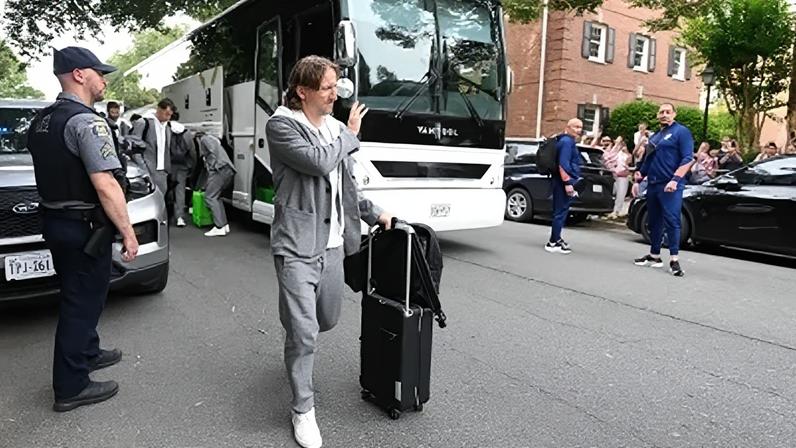 Modric, craque da Croácia, chega ao hotel onde a seleção está concentrada para a Copa 2026