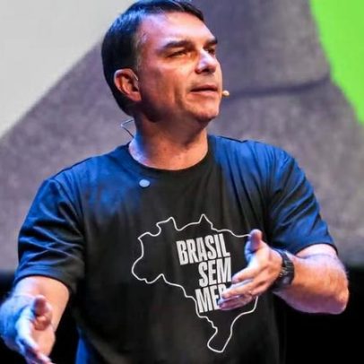 Flávio Bolsonaro chama de alento operação da PF contra Jaques Wagner