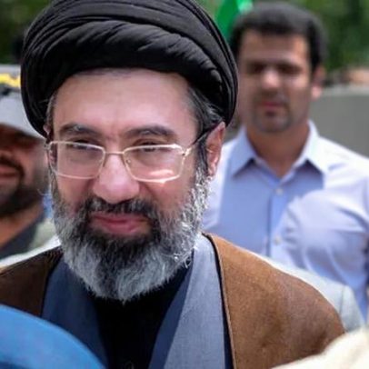 Khamenei diz ter opinião diferente, mas aceitou acordo com EUA
