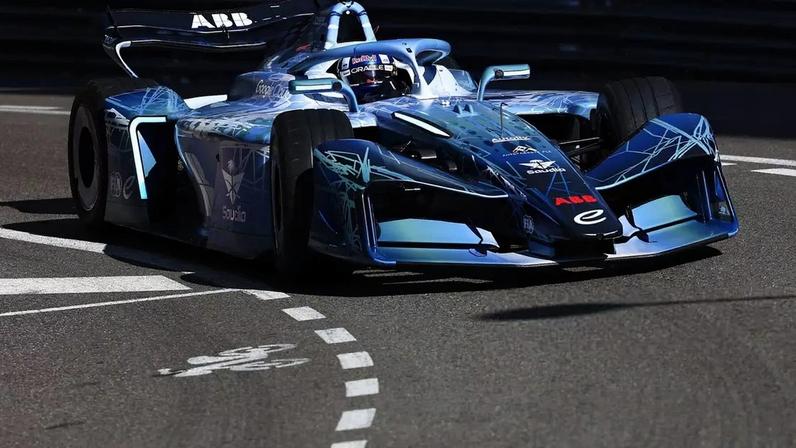 David Coulthard testa o Gen4 durante o ePrix de Mônaco