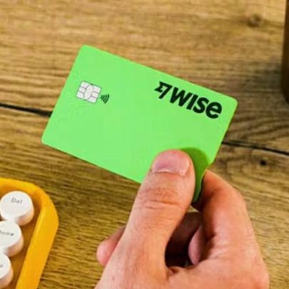 Wise lança cartão de mesada para crianças e jovens no Brasil