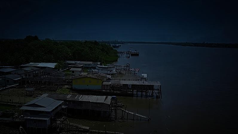 Moradias na Margem Equatorial, em Macapá (AP)