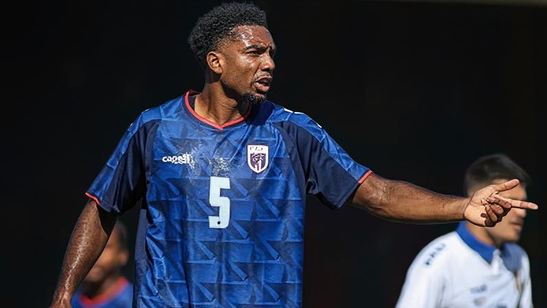 Zagueiro Logan Costa, da seleção de Cabo Verde