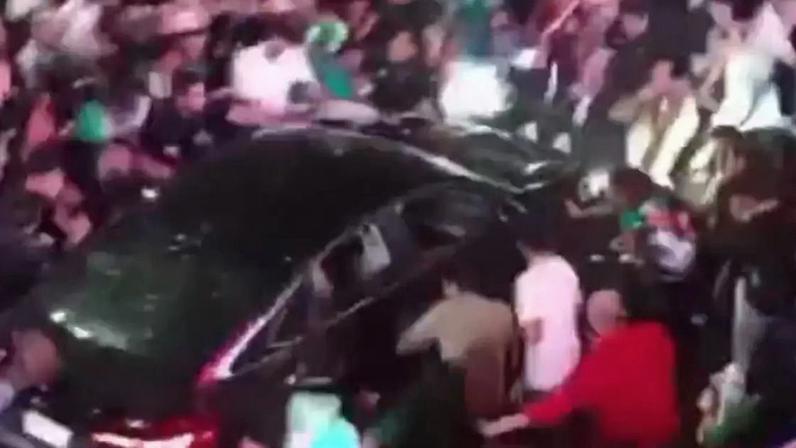 Motorista atropelou multidão que comemorava vitória do México em jogo da Copa do Mundo