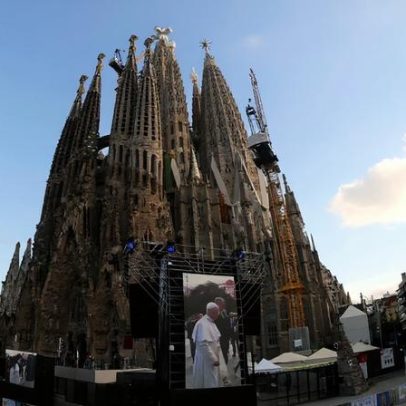 Basílica da Sagrada Família, na Espanha, torna-se a mais alta do mundo