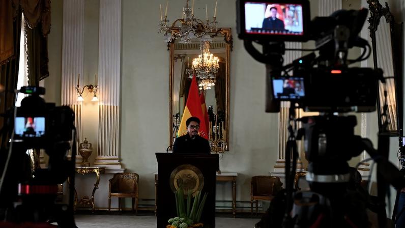 Bolivia's Foreign Minister Fernando Aramayo speaks during a press conference with international correspondents in La Paz on June 19, 2026. (Photo by Aizar RALDES / AFP)