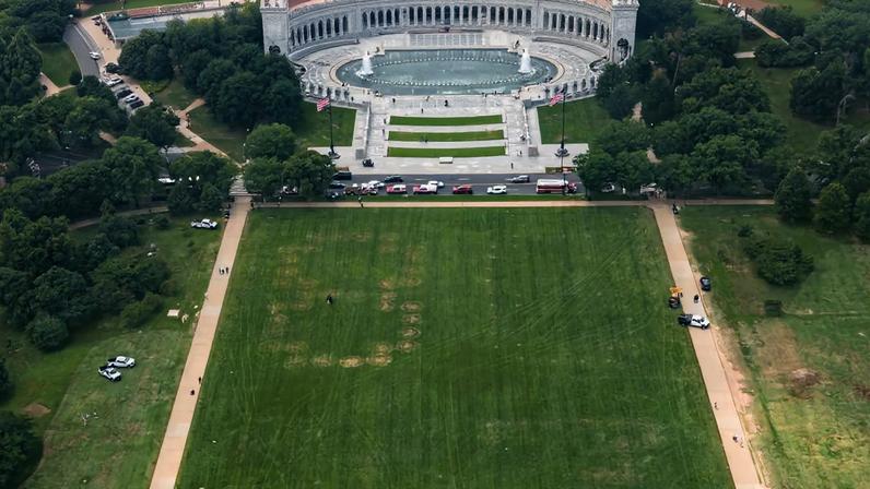Código "8647" foi gravado em gramado de Washington antes de aniversário de Trump