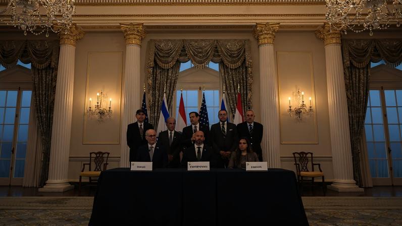 O Líbano, Israel e os Estados Unidos assinaram, na sexta-feira, um acordo-quadro tripartite, no Departamento de Estado dos EUA, em Washington