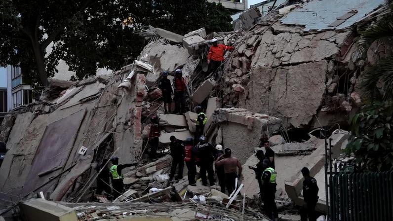 Um terremoto de magnitude 7,1 atingiu a Venezuela na quarta-feira (24)
