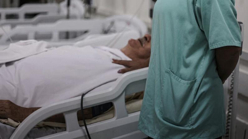 Pacientes realizam cirurgias e exames no Hospital Universitário de Brasília (HUB) como parte do "Dia E", um mutirão de atendimentos a pacientes do Sistema Único de Saúde (SUS). Participam do trabalho coletivo, de forma simultânea, os 45 hospitais universitários da Empresa Brasileira de Serviços Hospitalares (Ebserh), órgão vinculado ao MEC.