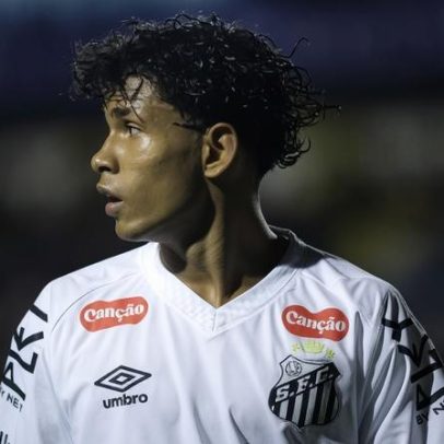 Pai ocultou o teste de joia do Santos, que hoje recebe dicas de Neymar