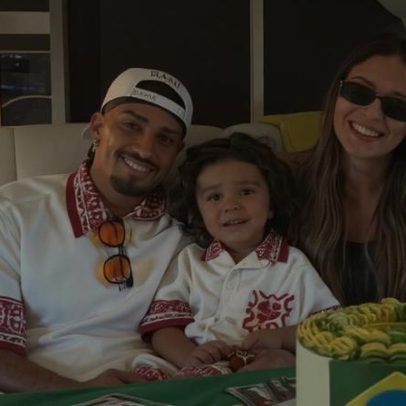 Raphinha nega que a esposa tenha causado crise financeira; acusações são falsas