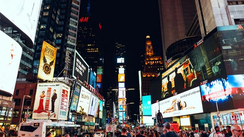 Times Square, New York (Créditos: depositphotos.com / IgorVetushko)