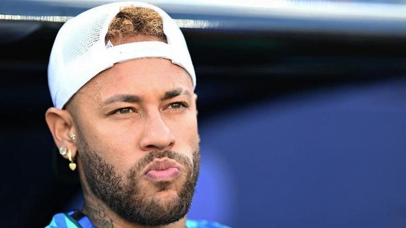 Neymar antes de Brasil x Marrocos, jogo da Copa do Mundo