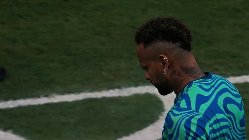 Neymar em aquecimento antes da partida entre Brasil e Escócia pela Copa 2026