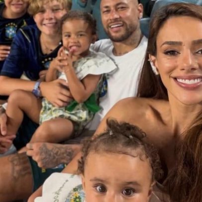 Neymar comemora vitória ao lado de Biancardi e filhos na arquibancada