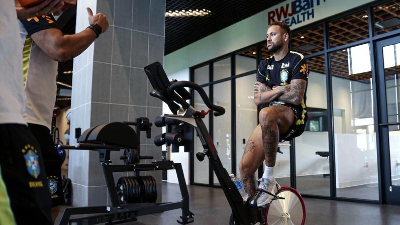 Neymar em sessão de fisioterapia em 06/06/2026 - seleção brasileira - Copa do Mundo 2026