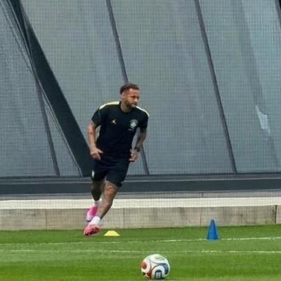 Neymar volta a campo, mas não viaja com a seleção para Haiti